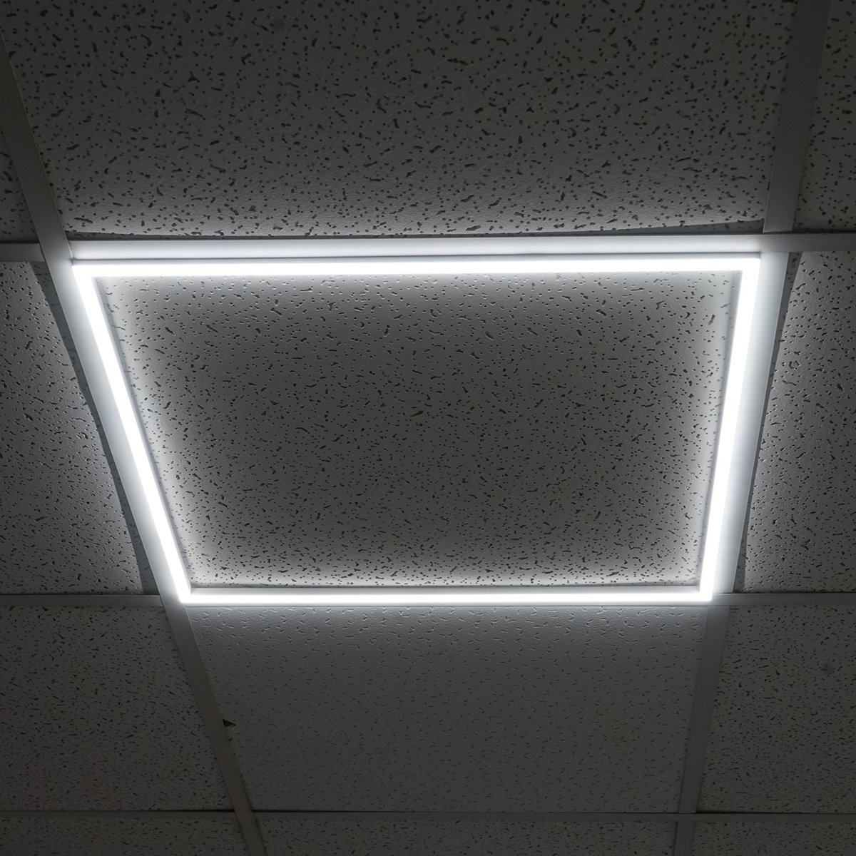 Panou LED slim 48W, 220V, 595x595x7mm pentru tavan casetat Breckner Germany